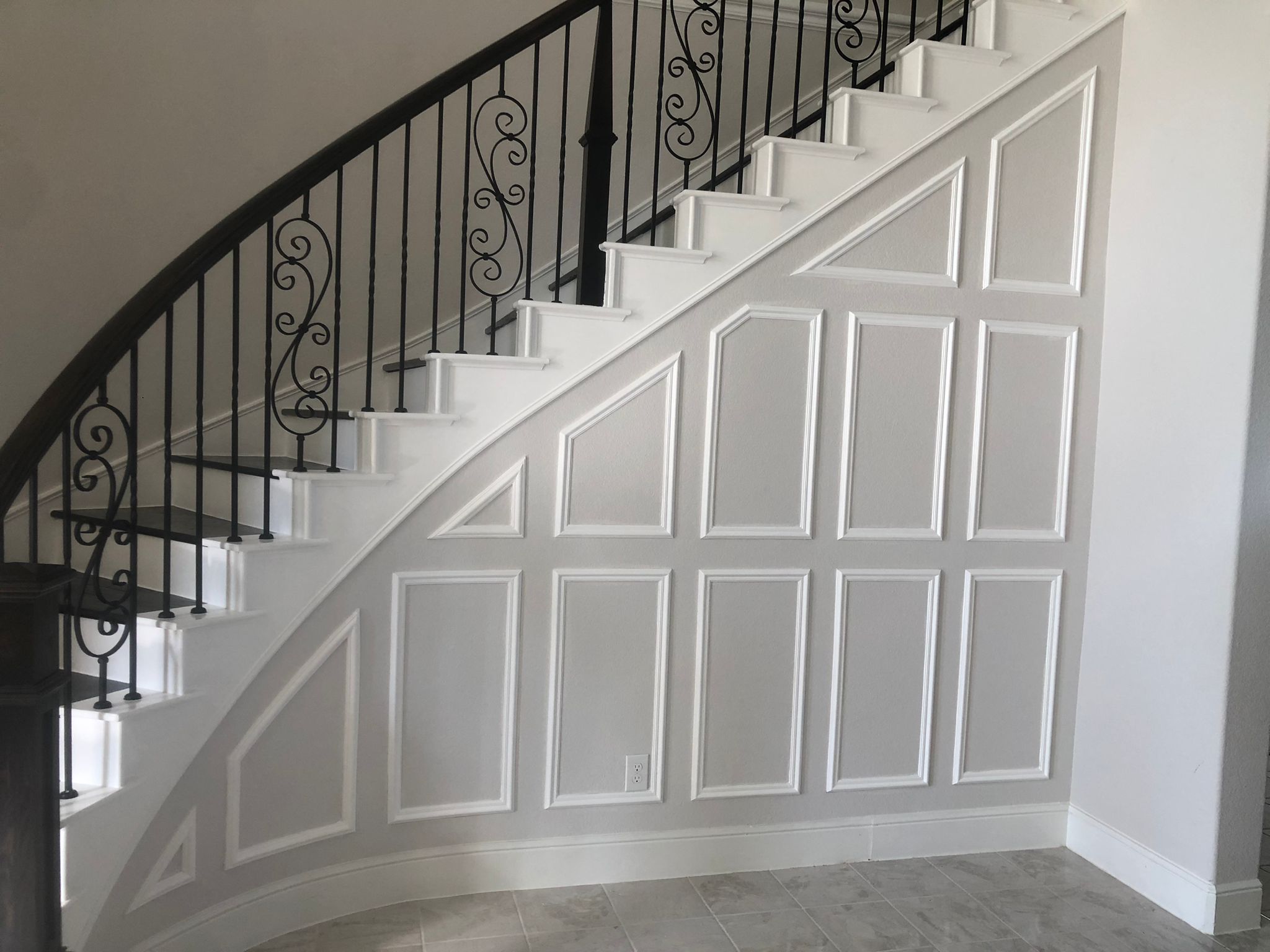 Moldings service